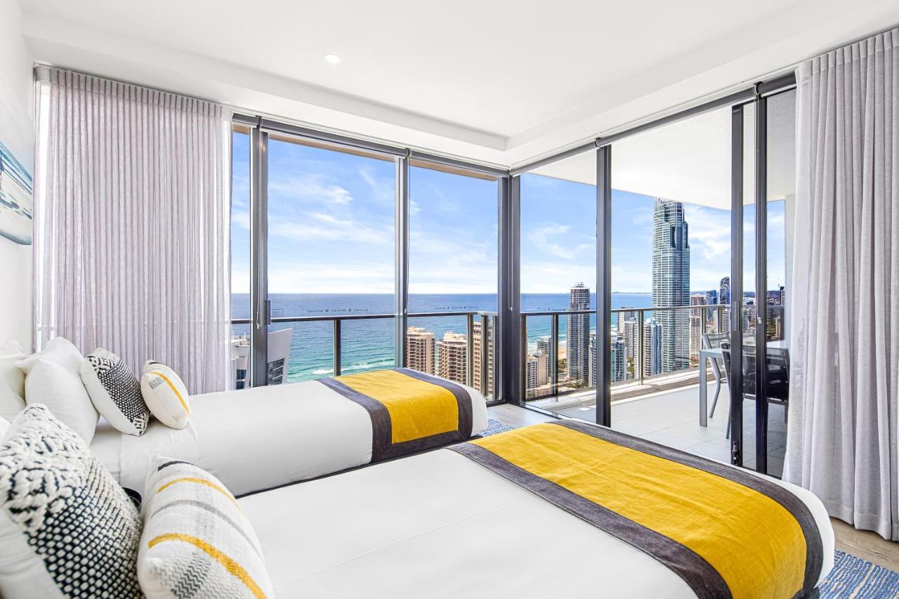 Holiday Holiday Circle On Cavill Apartments Gold Coast Exterior photo