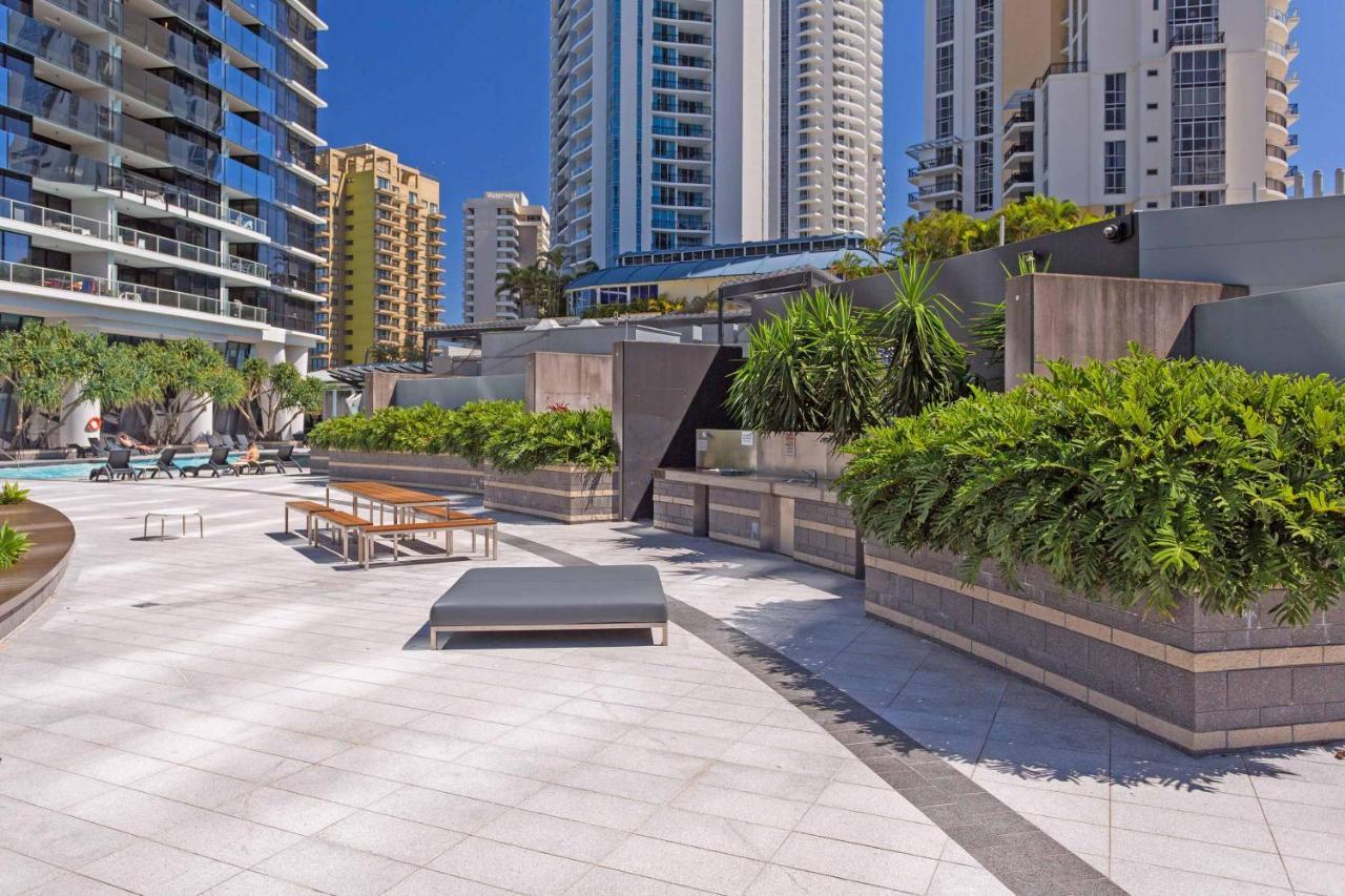 Holiday Holiday Circle On Cavill Apartments Gold Coast Exterior photo
