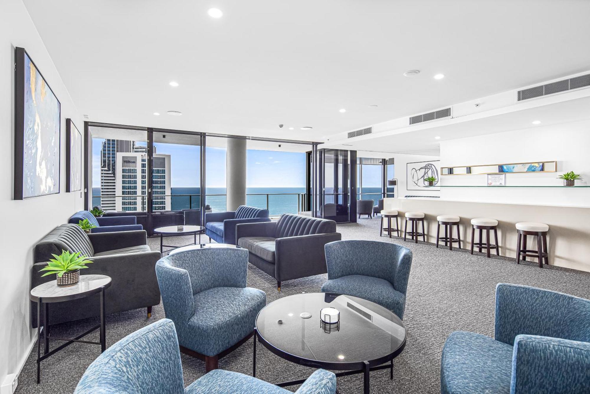 Holiday Holiday Circle On Cavill Apartments Gold Coast Exterior photo