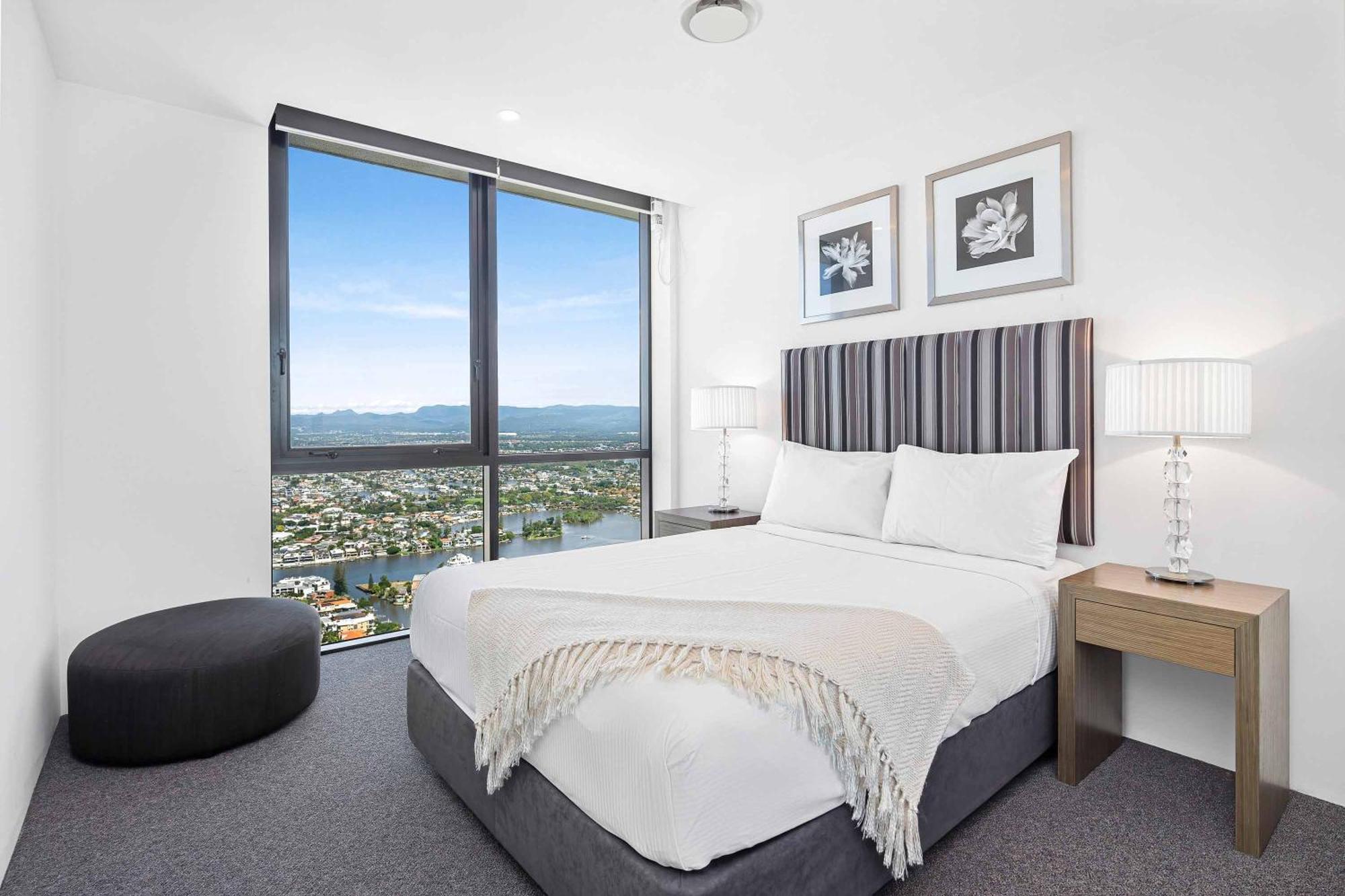 Holiday Holiday Circle On Cavill Apartments Gold Coast Room photo