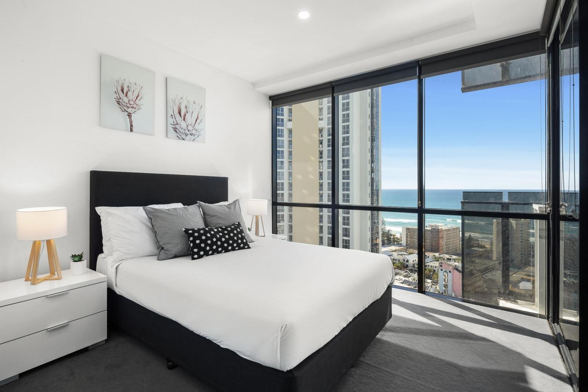 Holiday Holiday Circle On Cavill Apartments Gold Coast Room photo