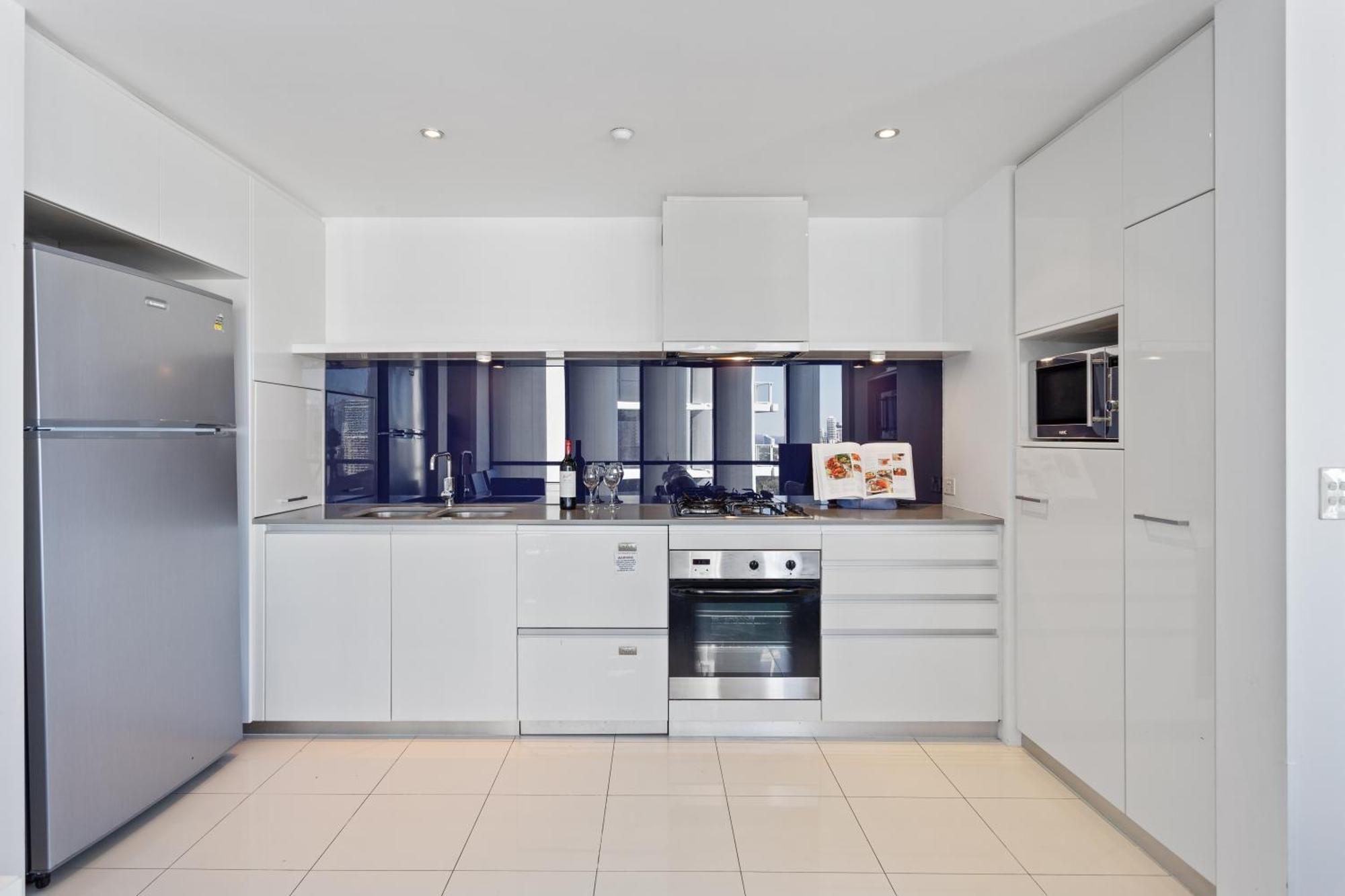 Holiday Holiday Circle On Cavill Apartments Gold Coast Room photo