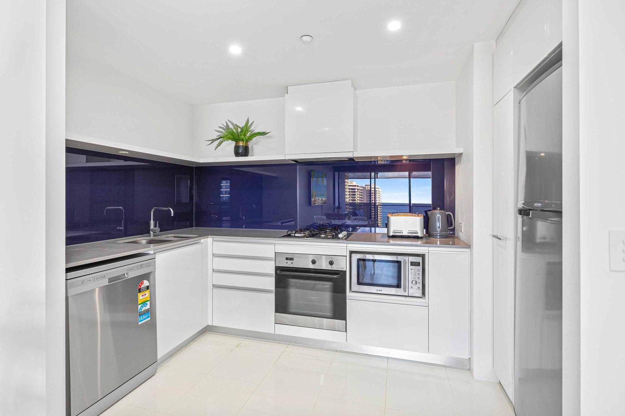 Holiday Holiday Circle On Cavill Apartments Gold Coast Room photo