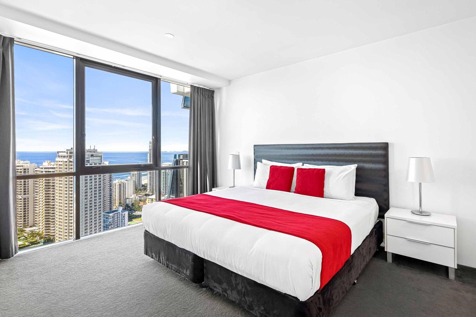 Holiday Holiday Circle On Cavill Apartments Gold Coast Room photo