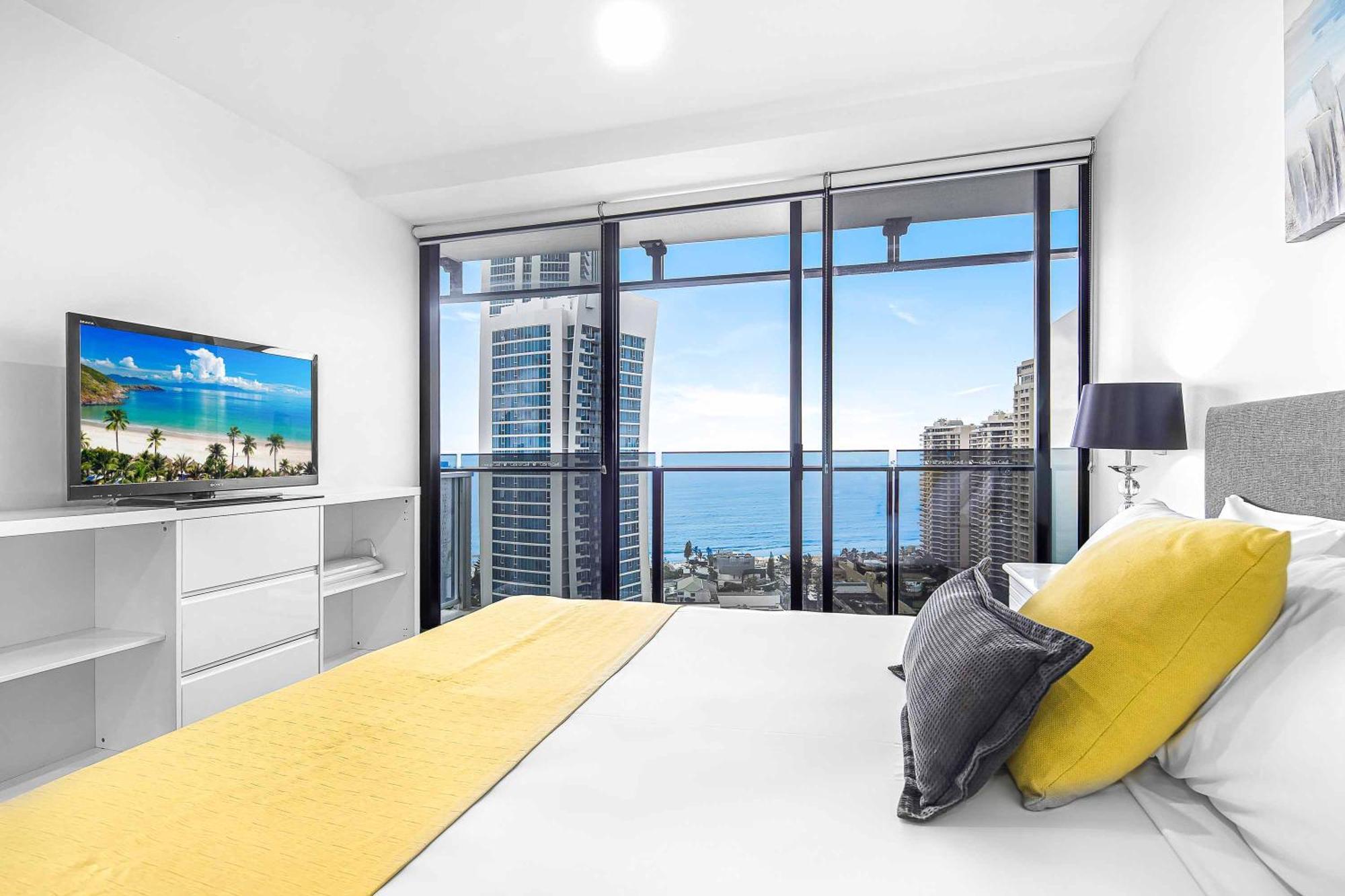Holiday Holiday Circle On Cavill Apartments Gold Coast Room photo