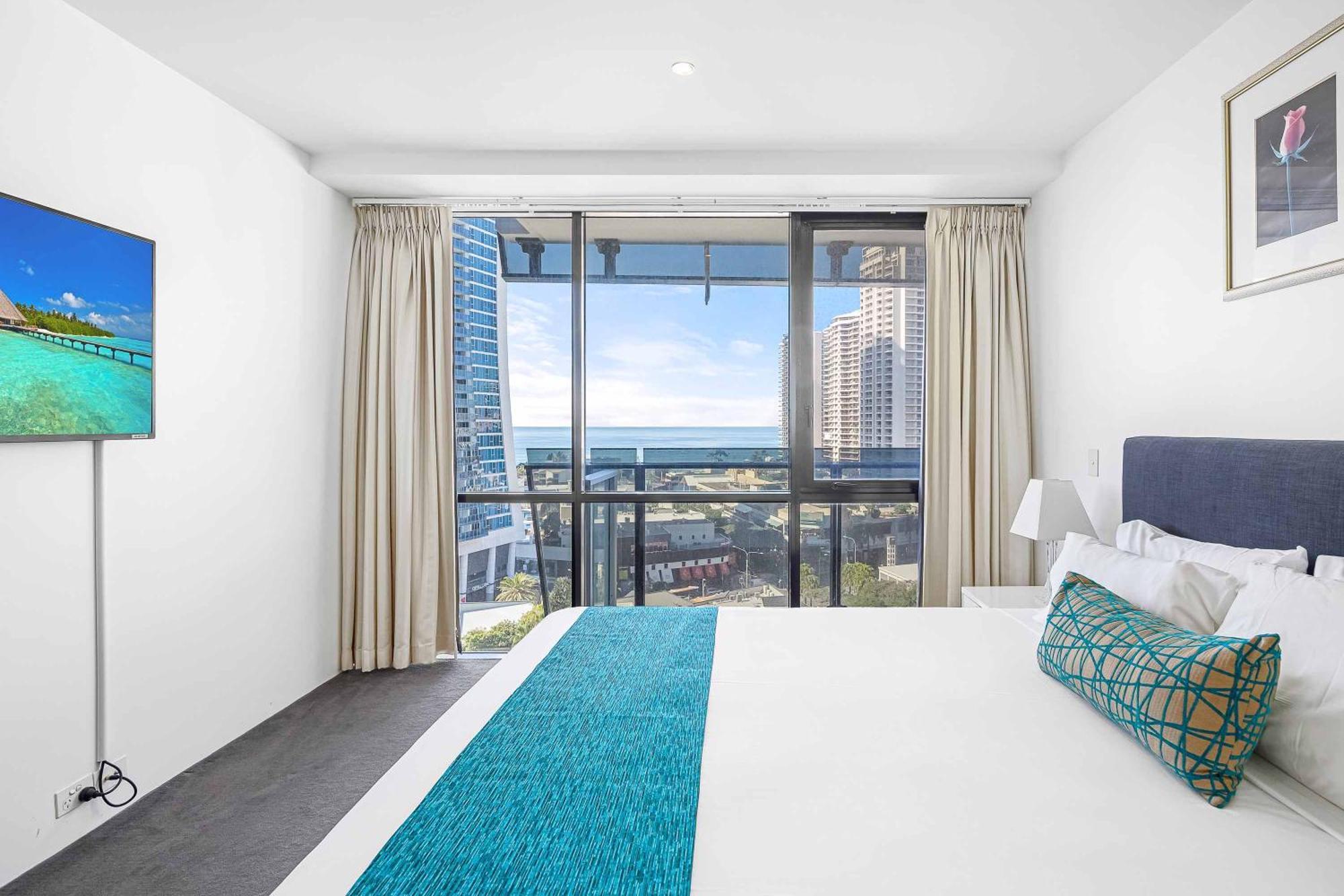 Holiday Holiday Circle On Cavill Apartments Gold Coast Room photo