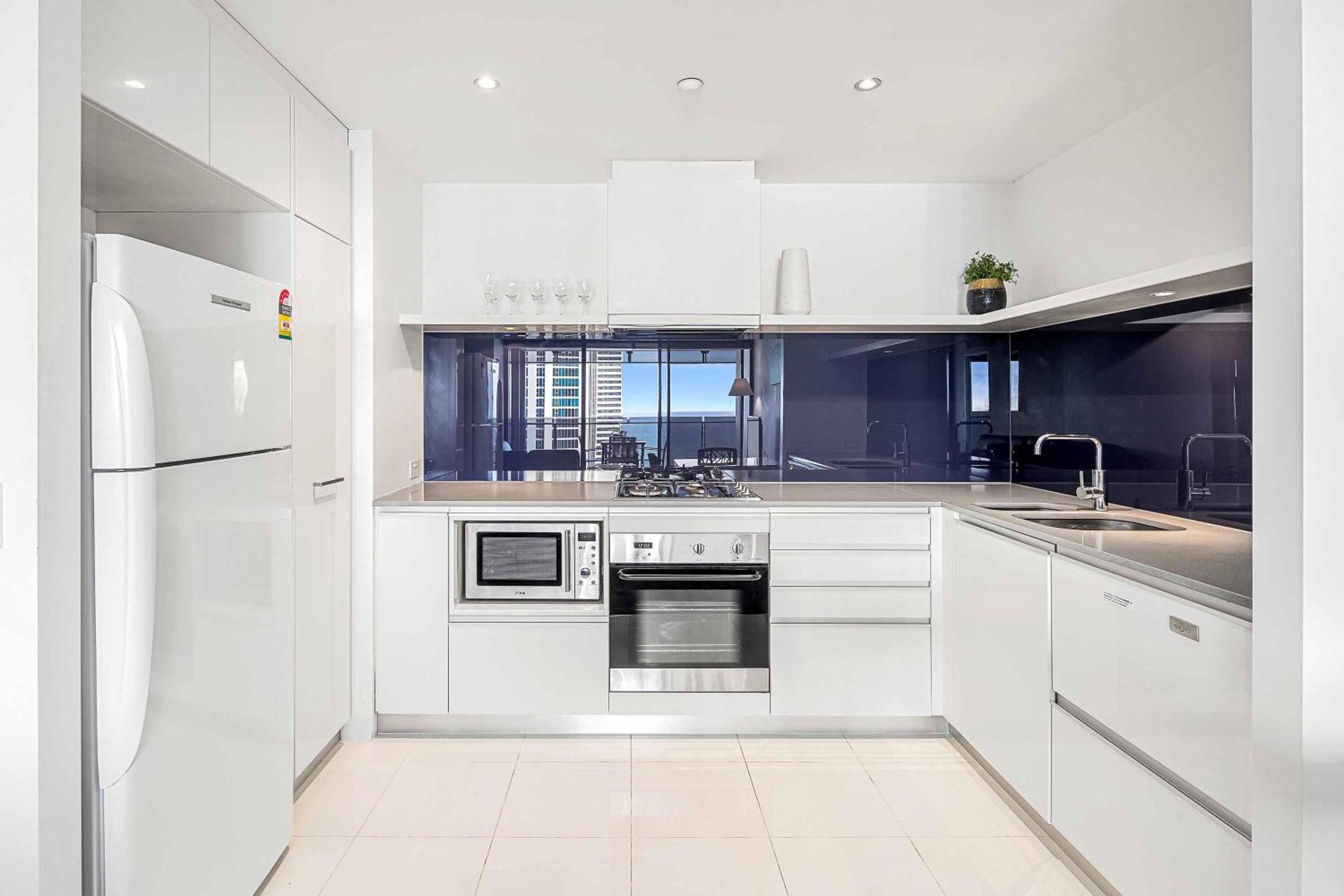 Holiday Holiday Circle On Cavill Apartments Gold Coast Room photo