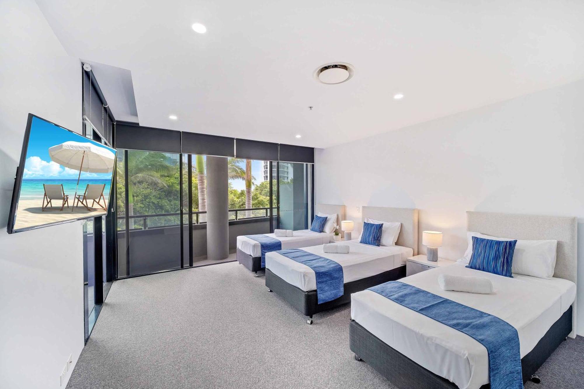 Holiday Holiday Circle On Cavill Apartments Gold Coast Room photo