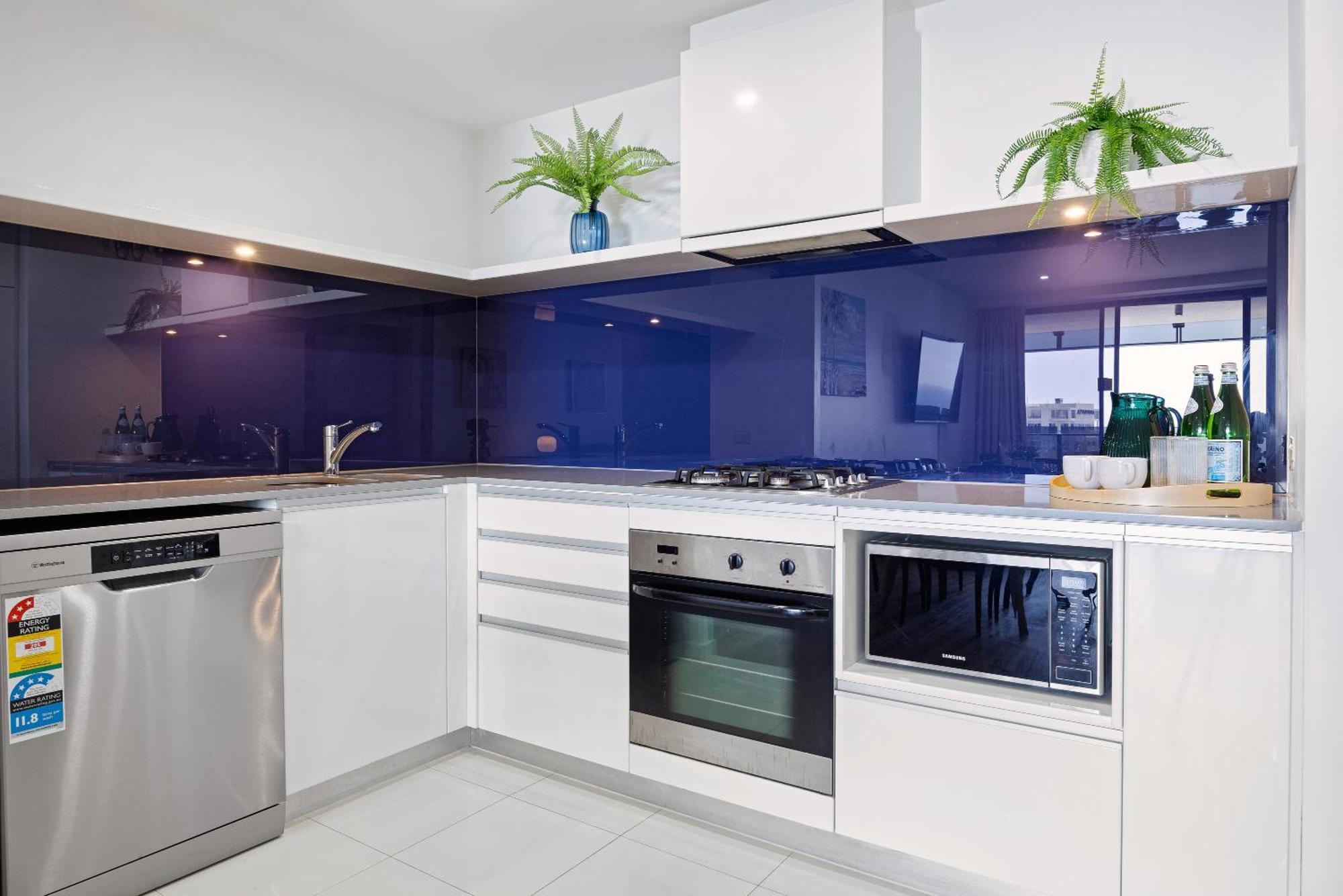 Holiday Holiday Circle On Cavill Apartments Gold Coast Room photo